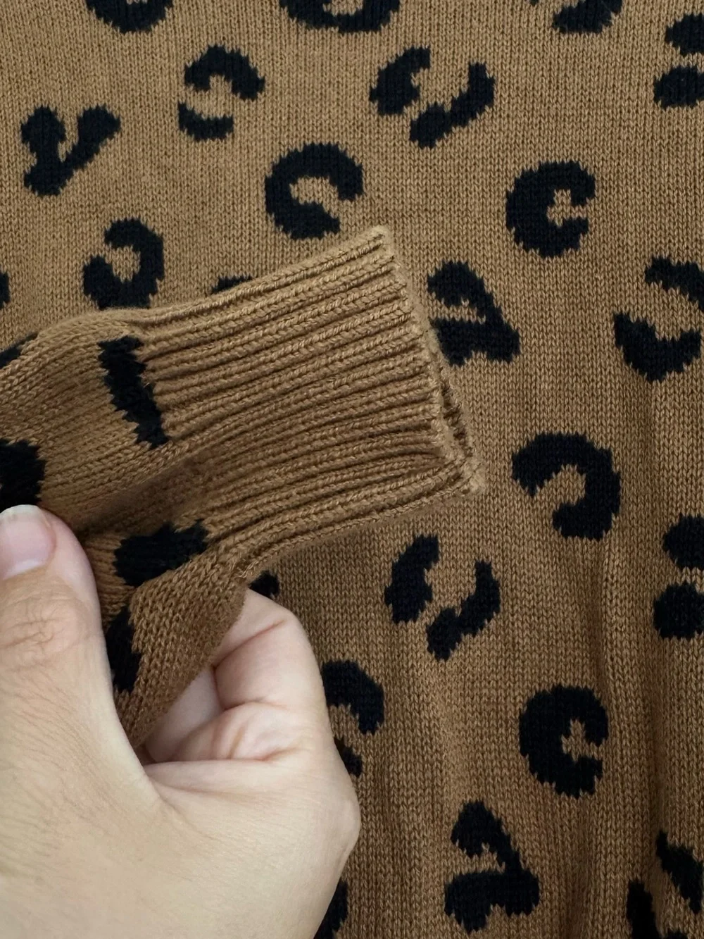 Old Navy Leopard Print V-Neck Cardigan Sweater - Brown - Girls Medium 8